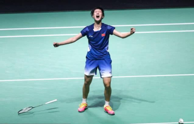 然而在低位 然而在低位